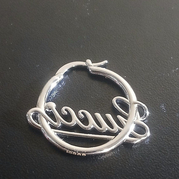 Gucci Silver Cursive Logo Hoop Earrings - Picture 6 of 8